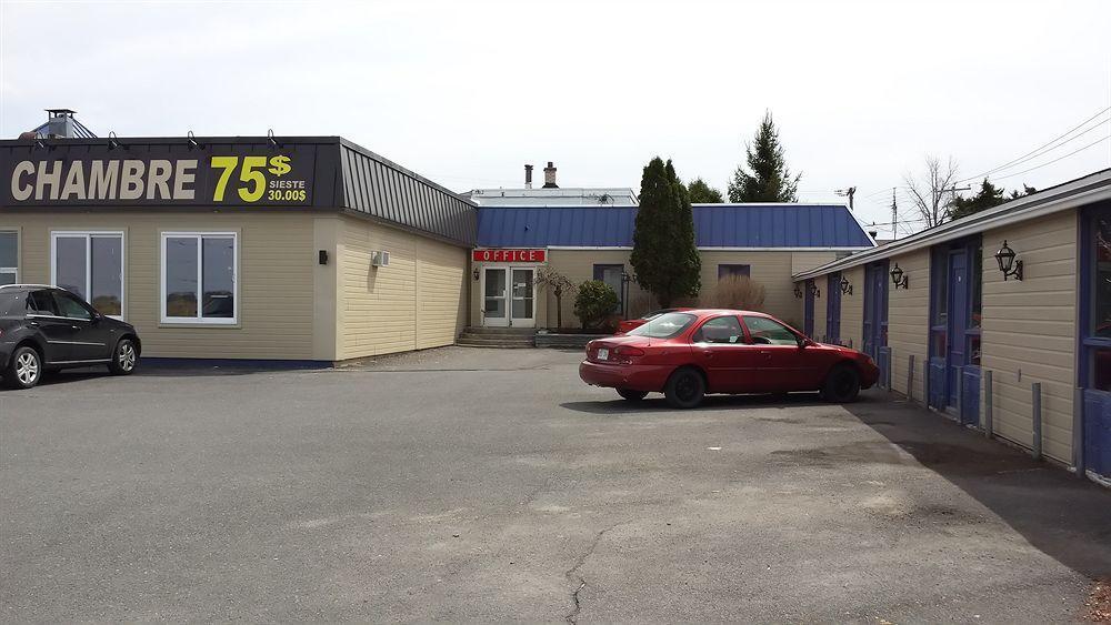 Motel Iberville Saint-Jean-sur-Richelieu Exteriér fotografie