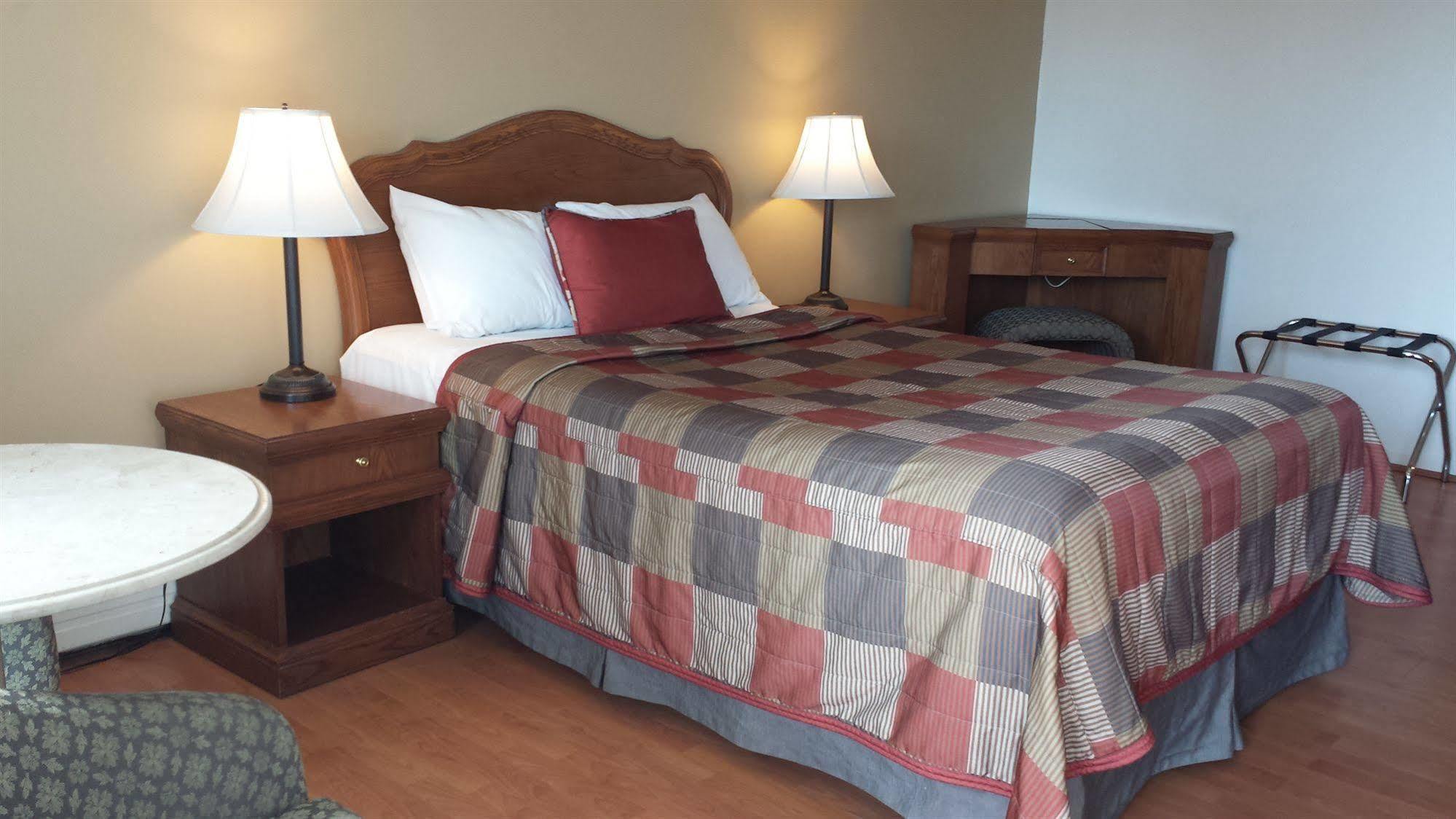 Motel Iberville Saint-Jean-sur-Richelieu Exteriér fotografie