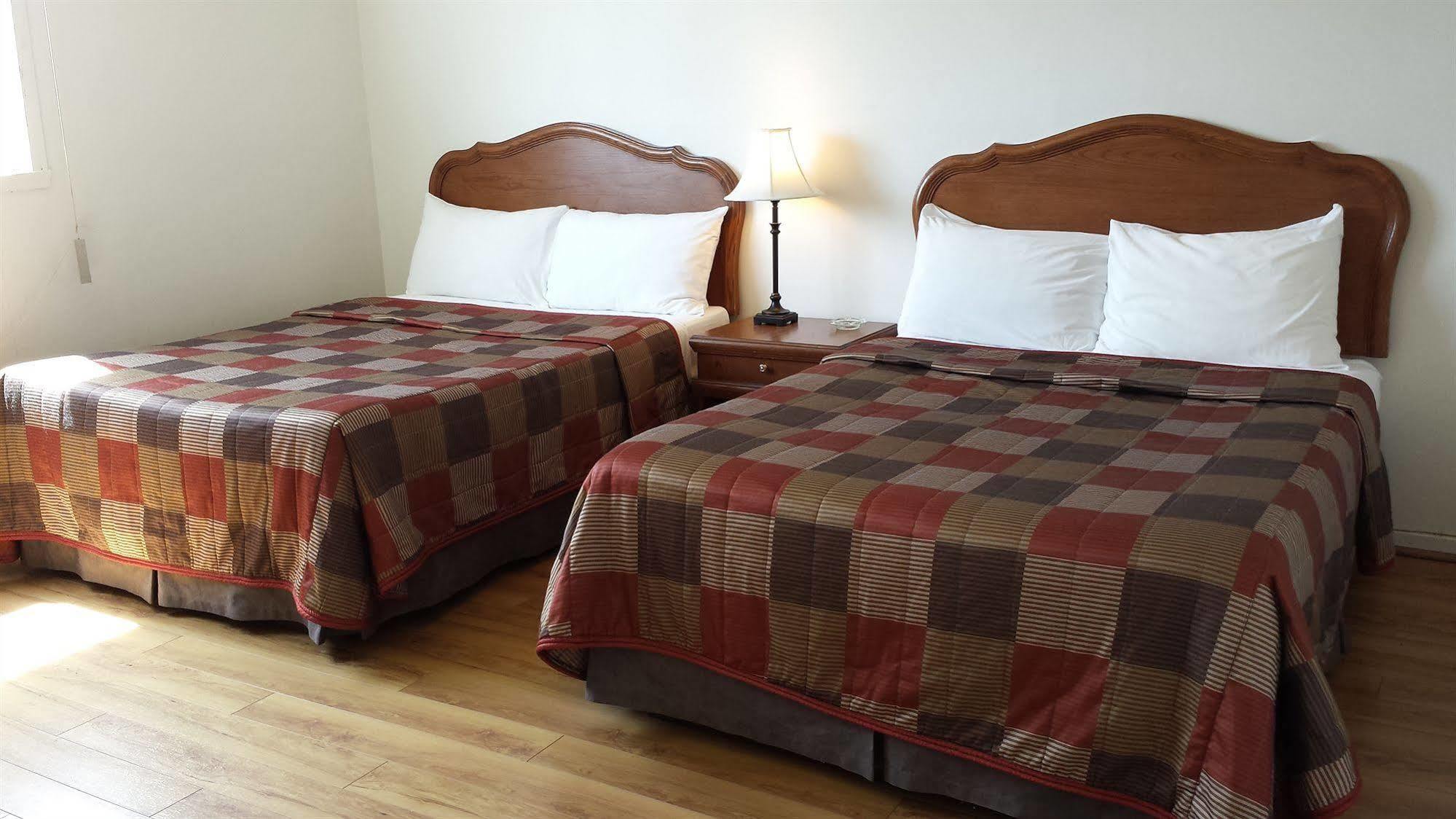Motel Iberville Saint-Jean-sur-Richelieu Exteriér fotografie