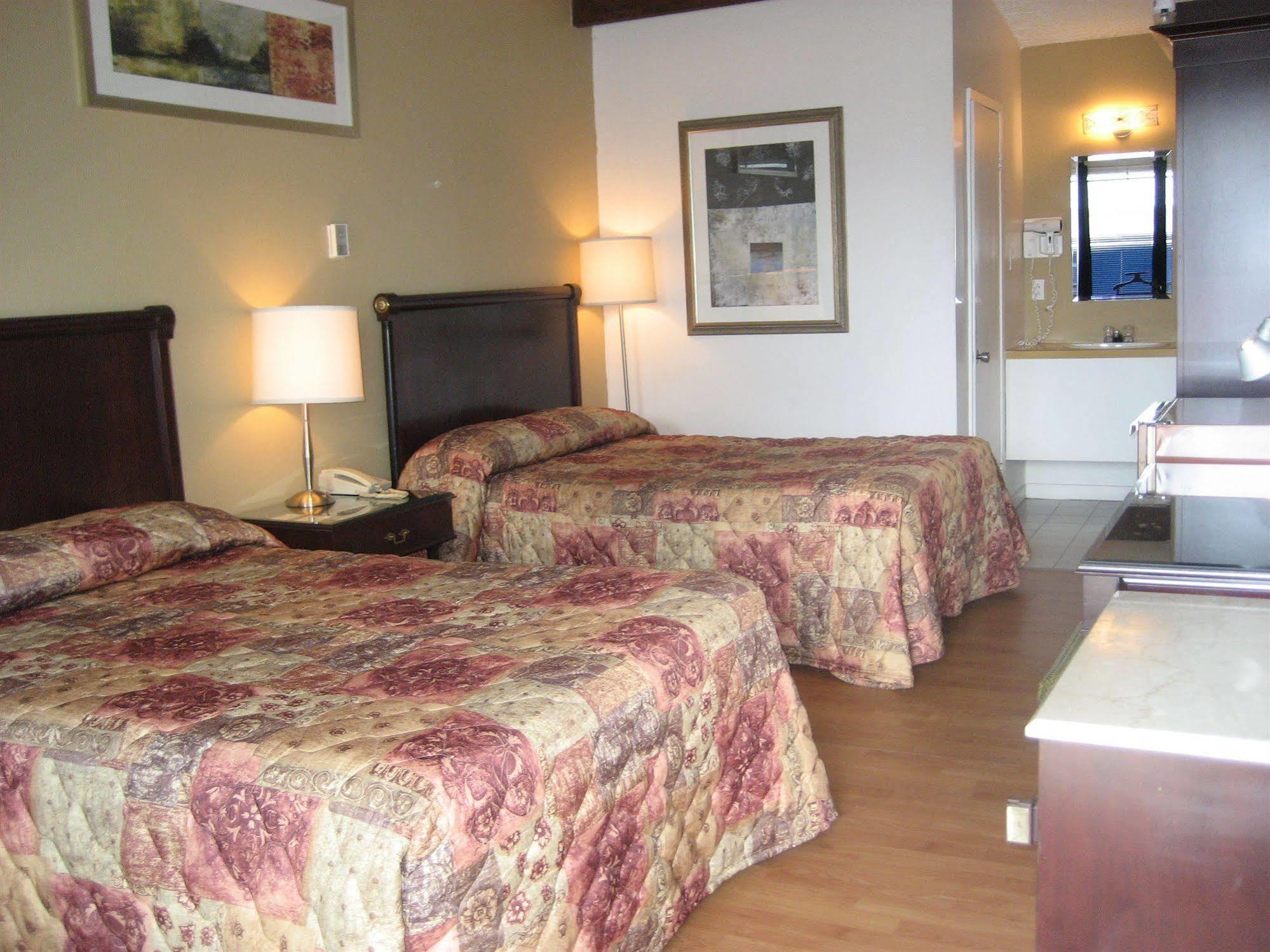 Motel Iberville Saint-Jean-sur-Richelieu Exteriér fotografie